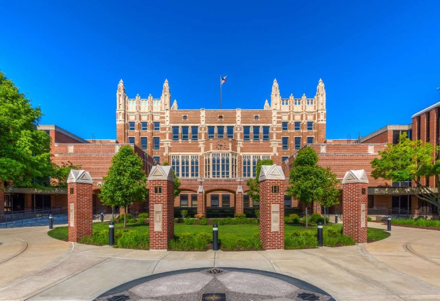 Evanston Township High School, Evanston, Illinois, United States